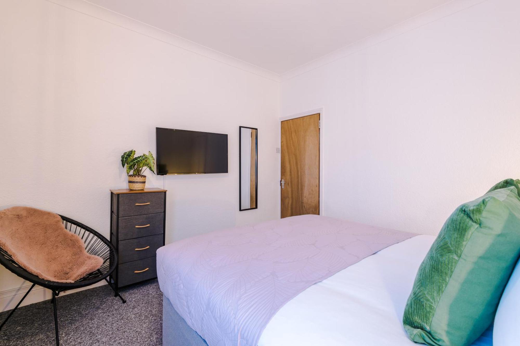Holiday home Foxton House Stylish 3bed Retreat - Walk To Coventry's Delights *
